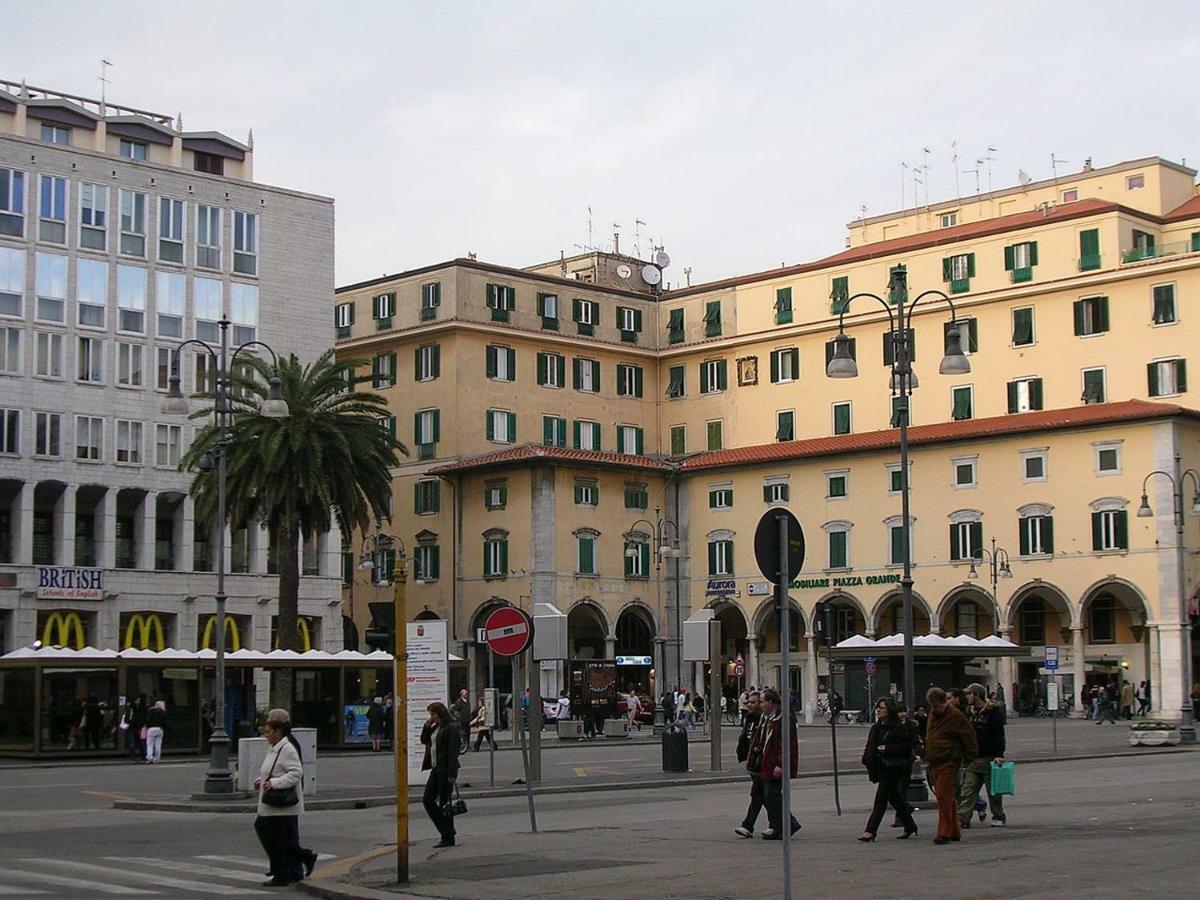 Hotel Houston Livorno - Struttura Esclusivamente Turistica - Not For Business Or Workers Экстерьер фото