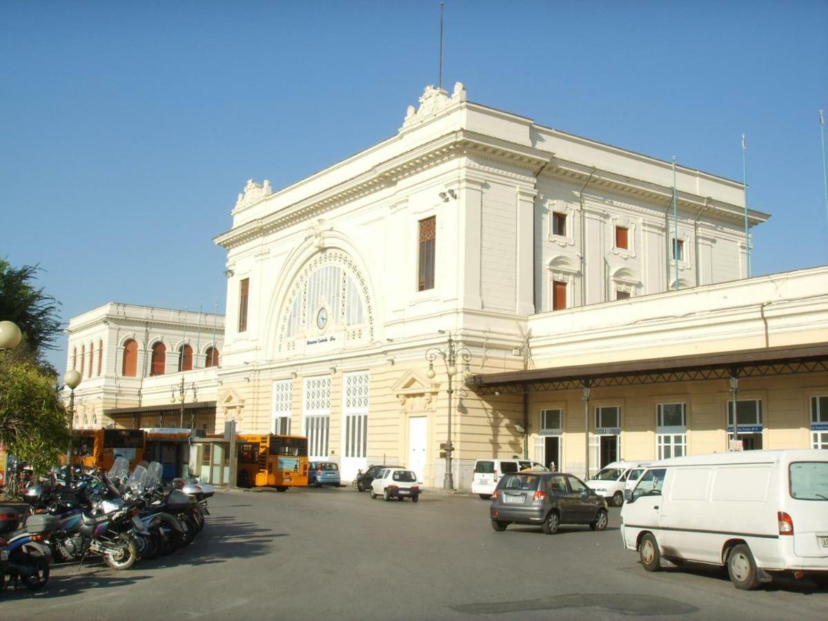 Hotel Houston Livorno - Struttura Esclusivamente Turistica - Not For Business Or Workers Экстерьер фото